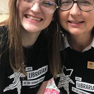 Meet your Posher, Carrie